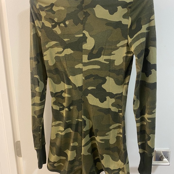 Sold - Picture 2 of 5